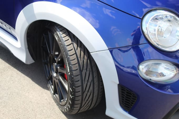2025 Abarth 695