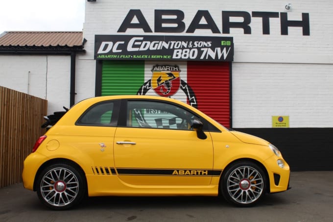 2025 Abarth 595c