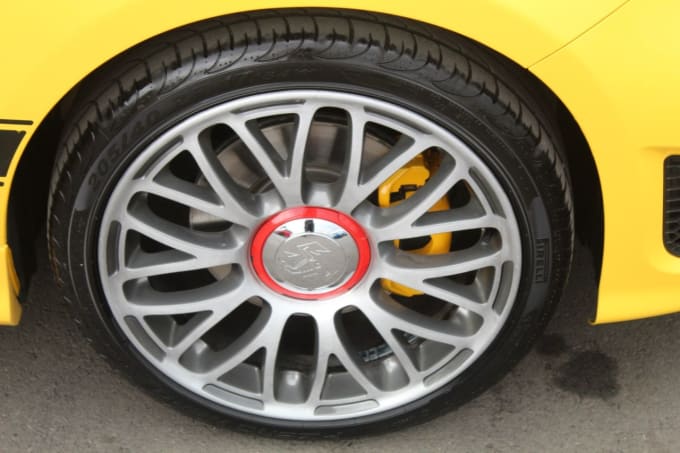 2025 Abarth 595c