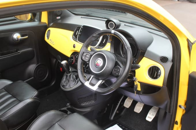 2025 Abarth 595c