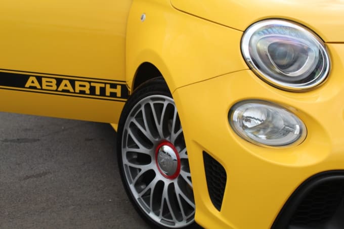 2025 Abarth 595c