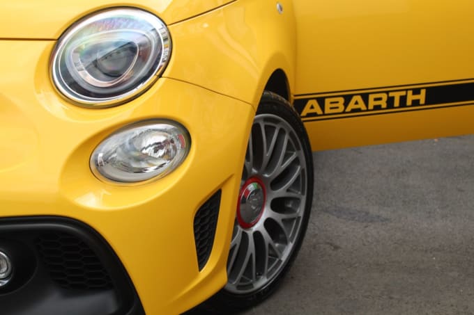2025 Abarth 595c