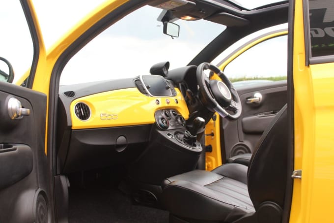 2025 Abarth 595c