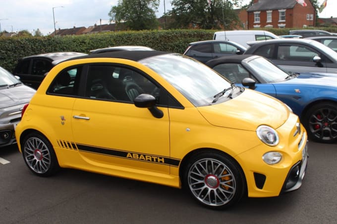 2025 Abarth 595c