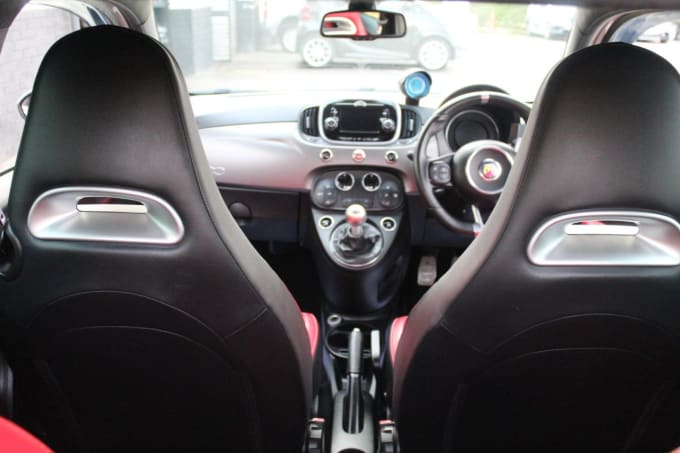 2025 Abarth 595