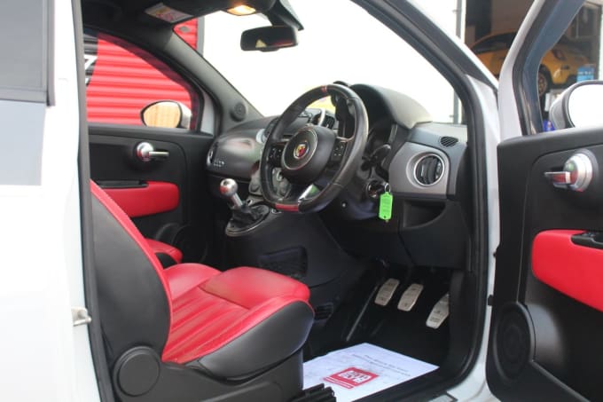 2025 Abarth 595
