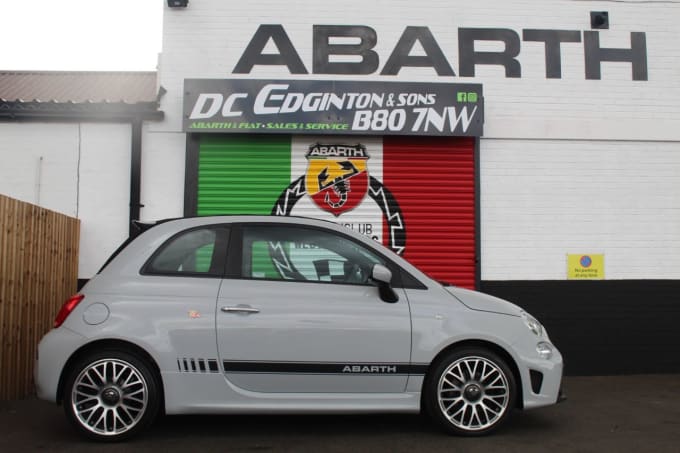 2025 Abarth 595c