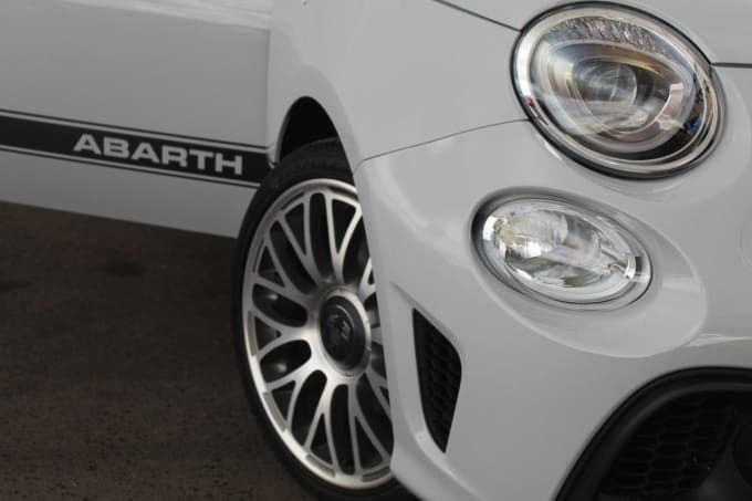 2025 Abarth 595c