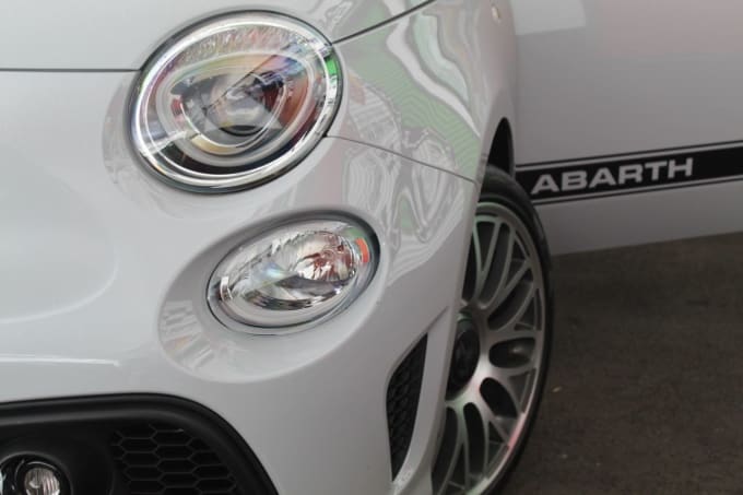 2025 Abarth 595c
