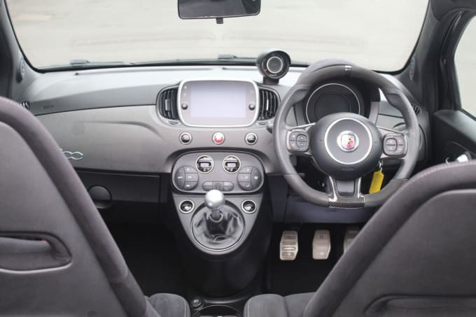 2025 Abarth 595c