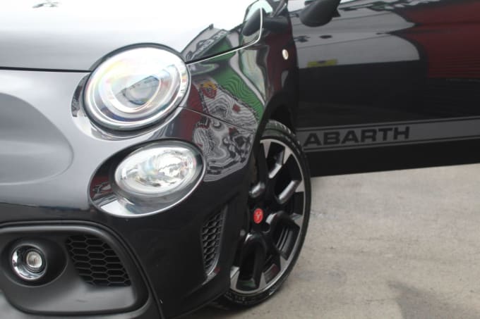 2025 Abarth 595c