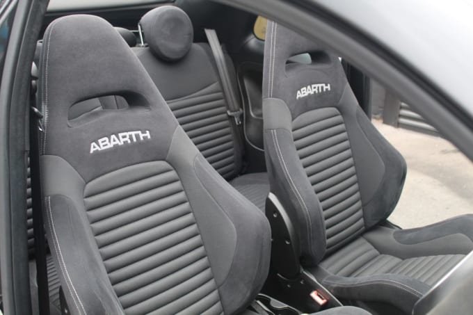 2025 Abarth 595c