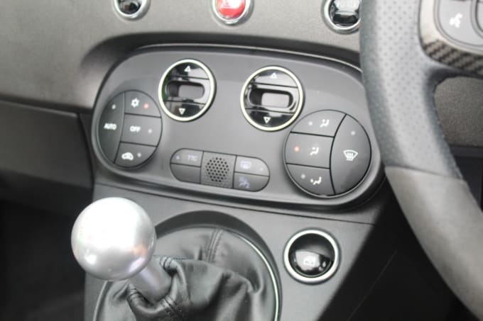 2025 Abarth 595c