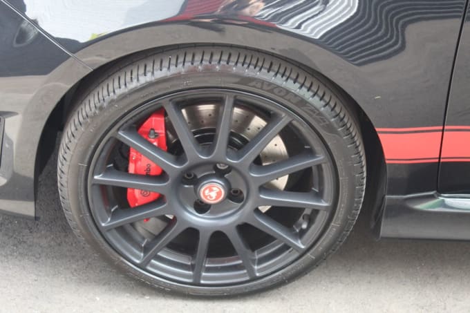 2025 Abarth 595