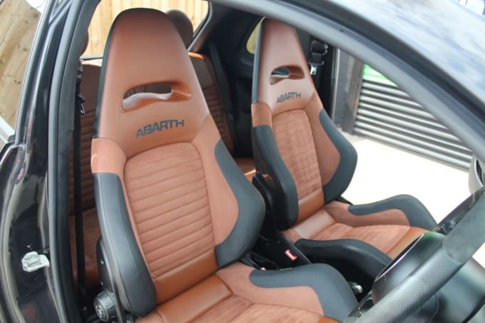 2025 Abarth 595