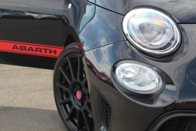 2025 Abarth 595