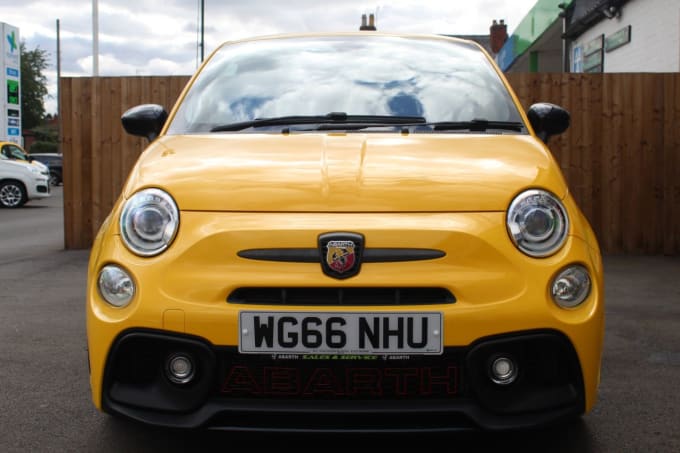 2025 Abarth 595