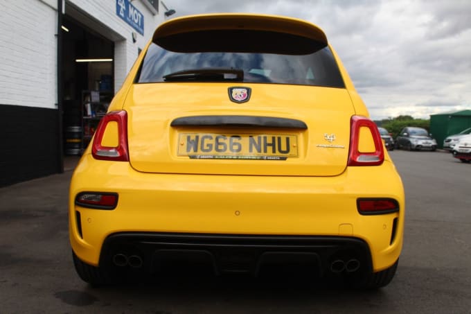 2025 Abarth 595