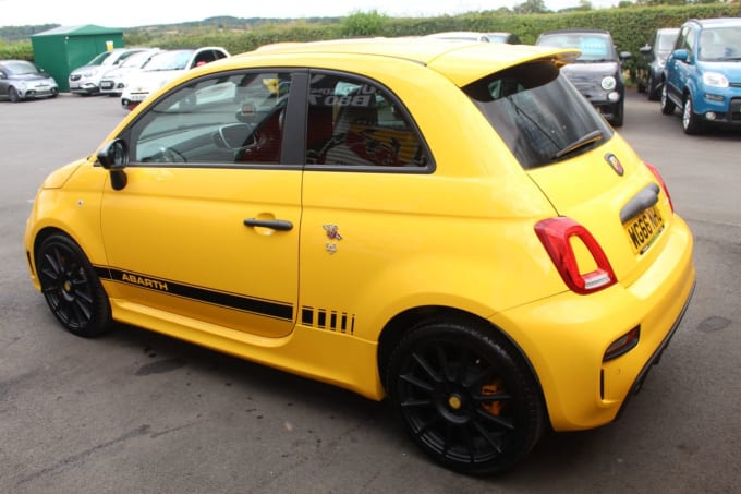 2025 Abarth 595