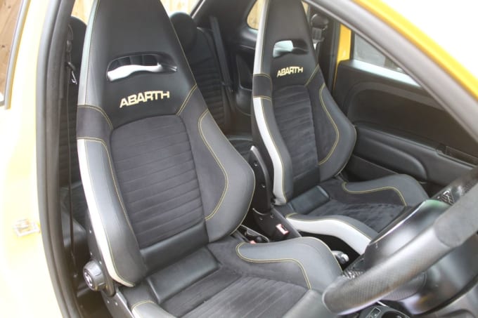 2025 Abarth 595