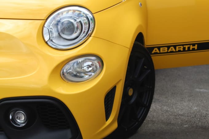 2025 Abarth 595