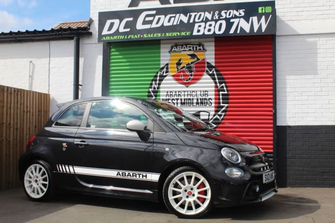 2025 Abarth 595
