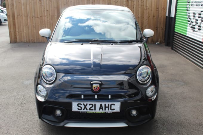 2025 Abarth 595