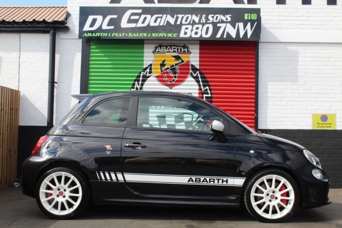 2025 Abarth 595