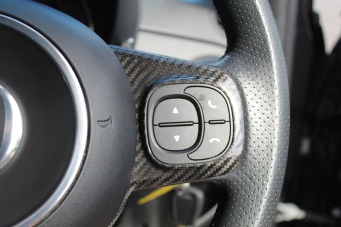 2025 Abarth 595