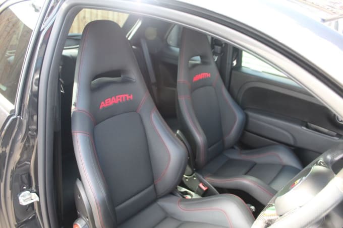 2025 Abarth 595