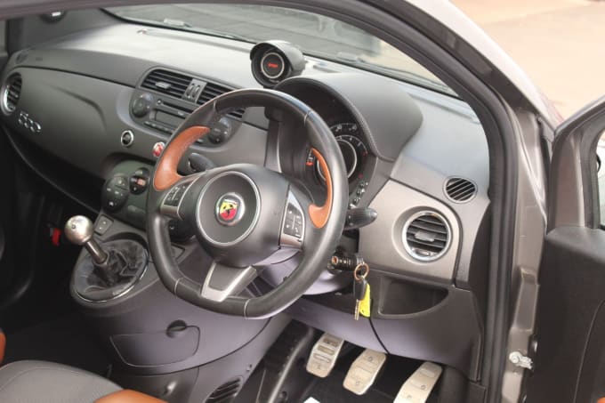 2025 Abarth 500