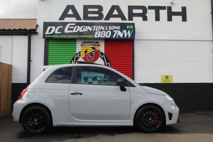 2025 Abarth 595