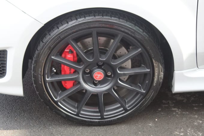 2025 Abarth 595
