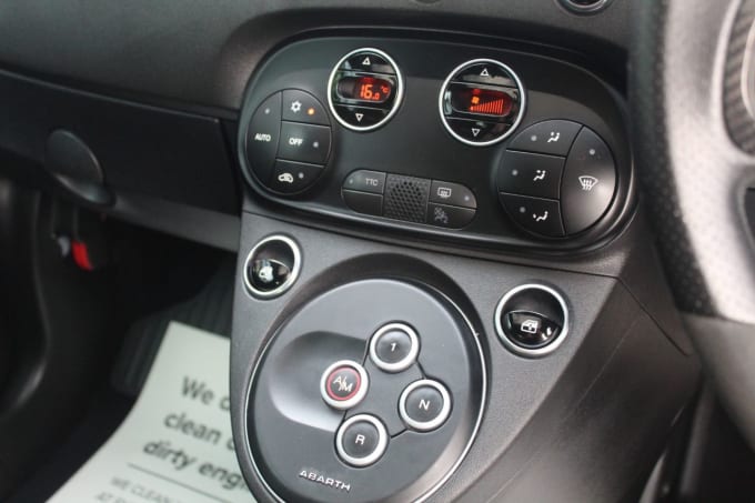 2025 Abarth 595