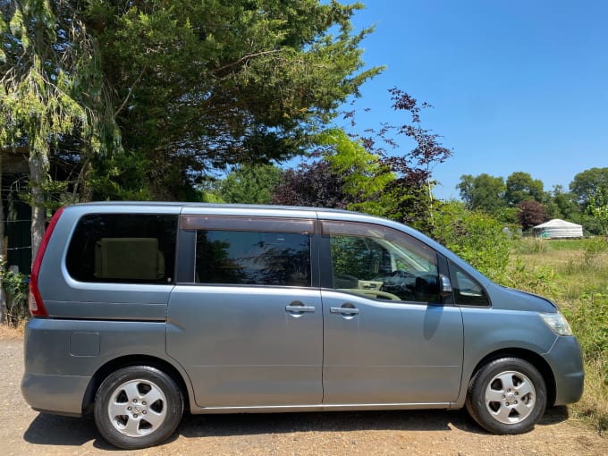 2022 Nissan Serena