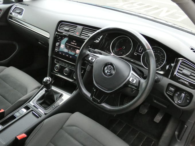 2017 Volkswagen Golf