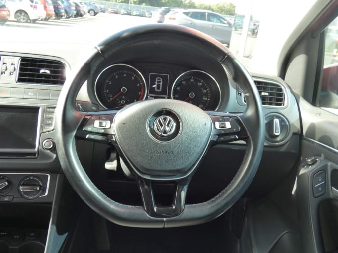 2017 Volkswagen Polo