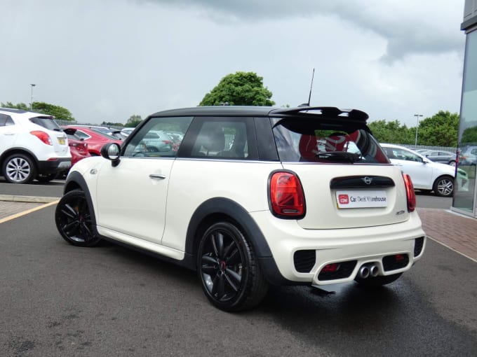 2019 Mini Hatch