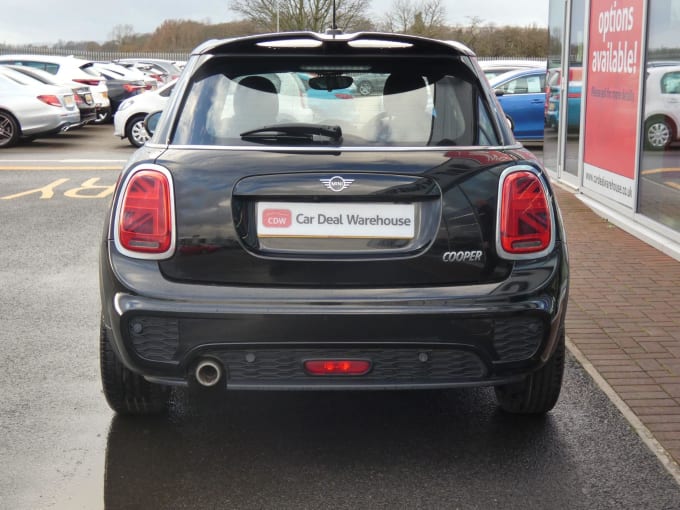 2019 Mini Hatch