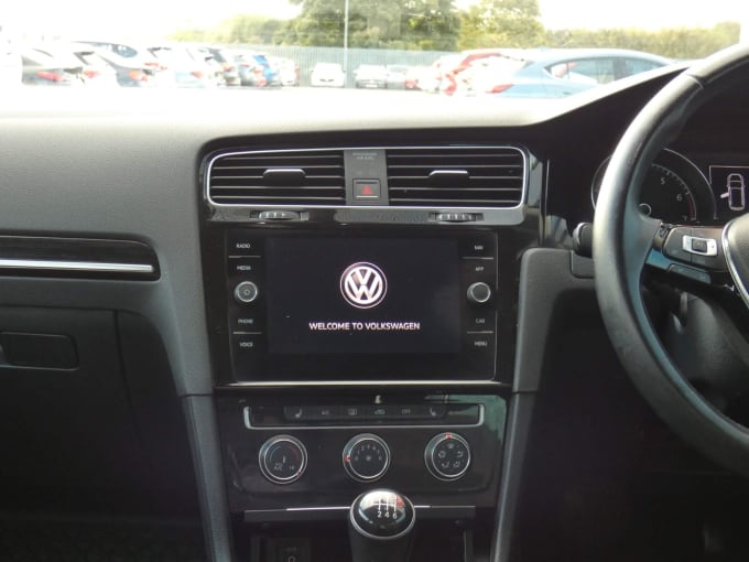 2017 Volkswagen Golf