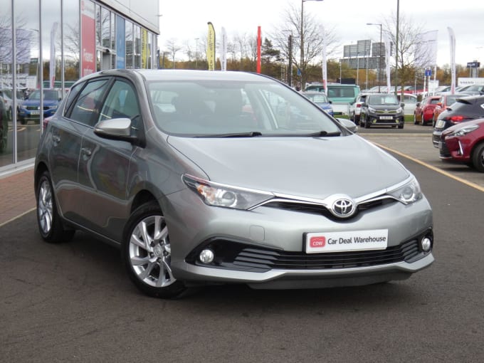 2016 Toyota Auris