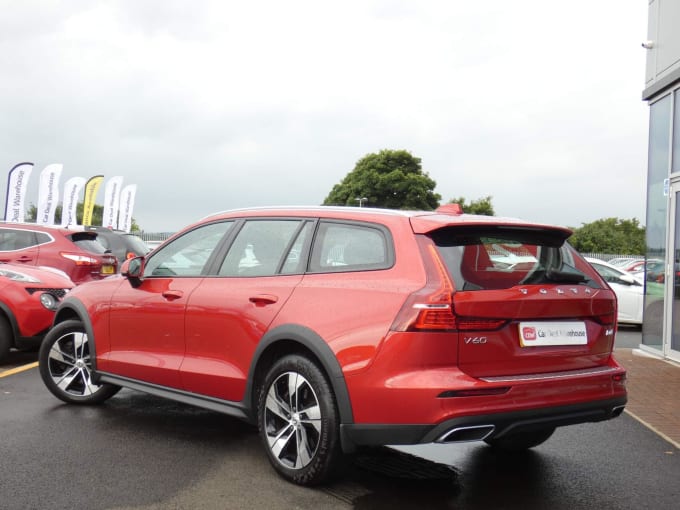 2020 Volvo V60 Cross Country