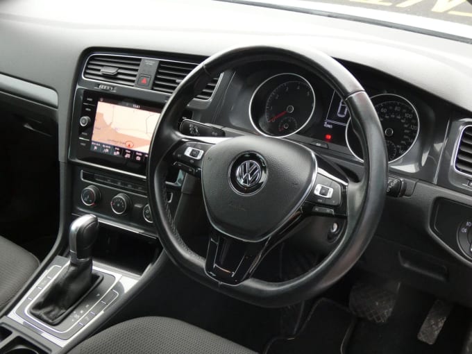 2019 Volkswagen Golf