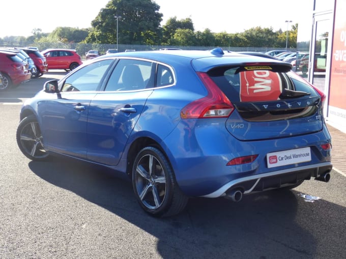 2017 Volvo V40