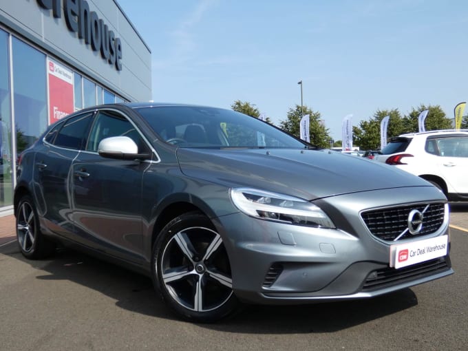 2019 Volvo V40