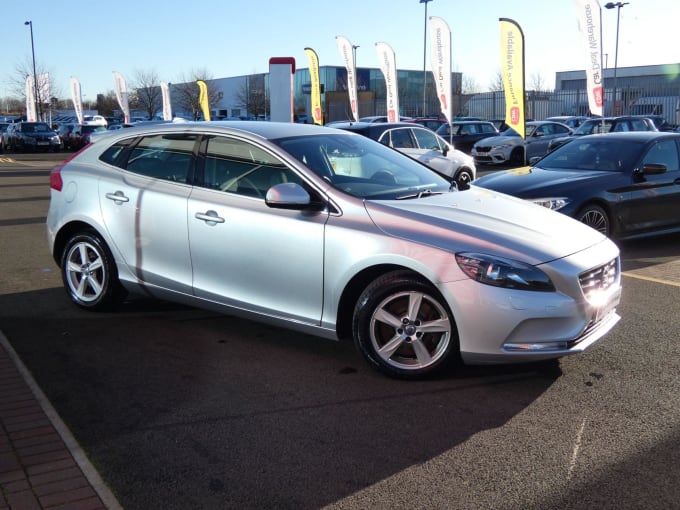 2015 Volvo V40