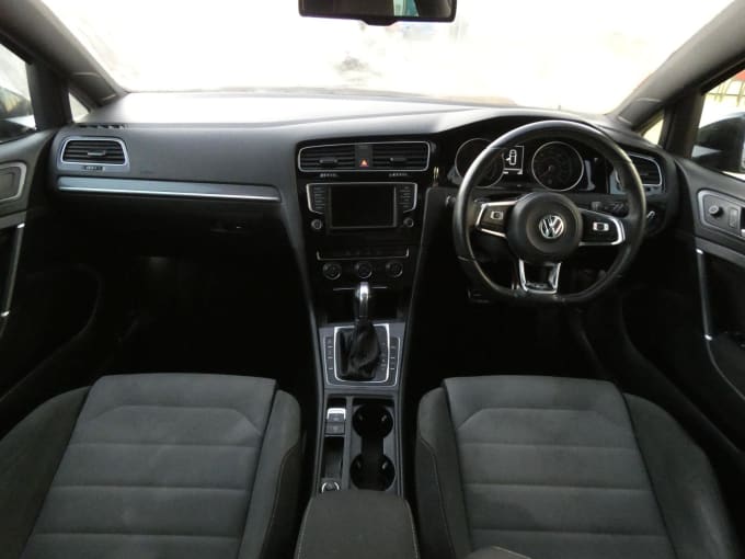 2016 Volkswagen Golf