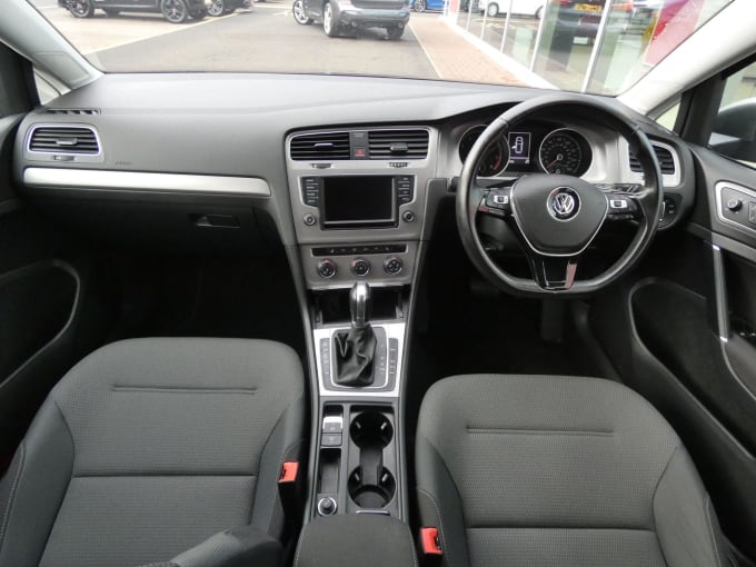 2016 Volkswagen Golf