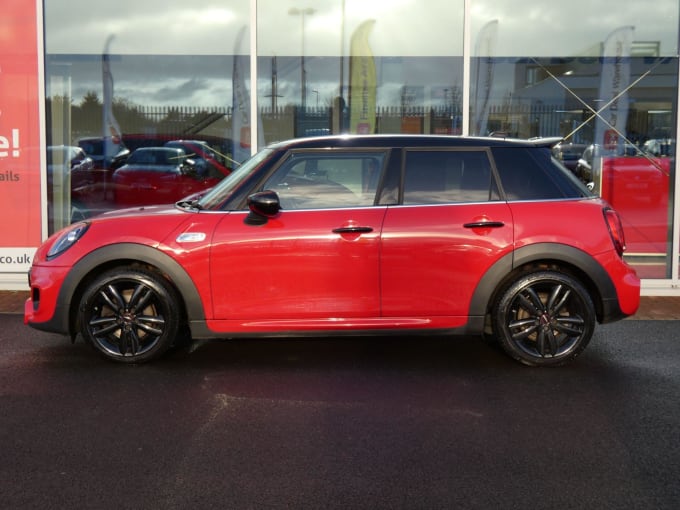 2020 Mini Hatch