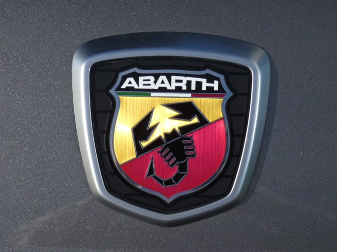 2019 Abarth 595